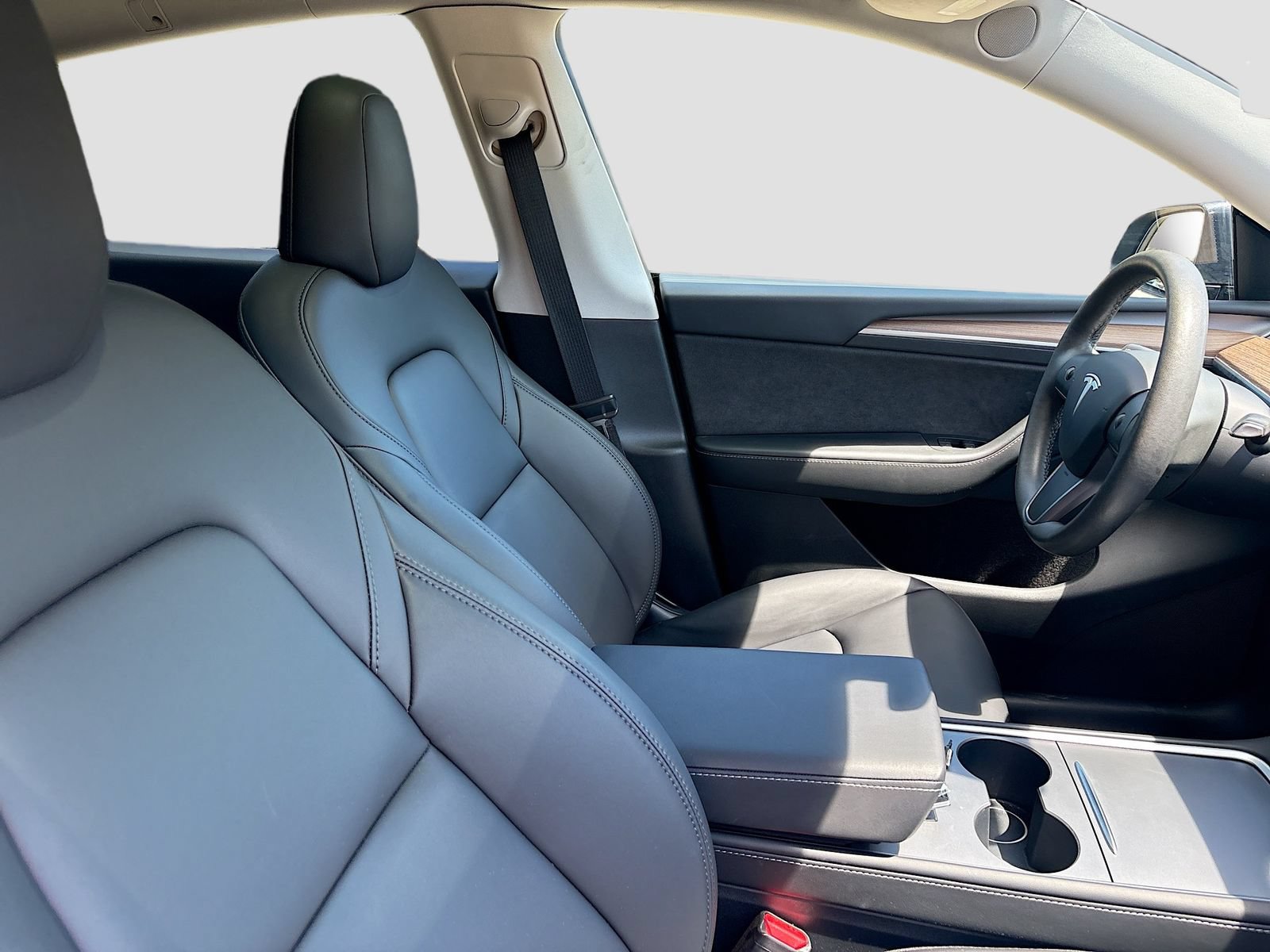 Used 2024 Tesla Model Y Long Range RWD image 26