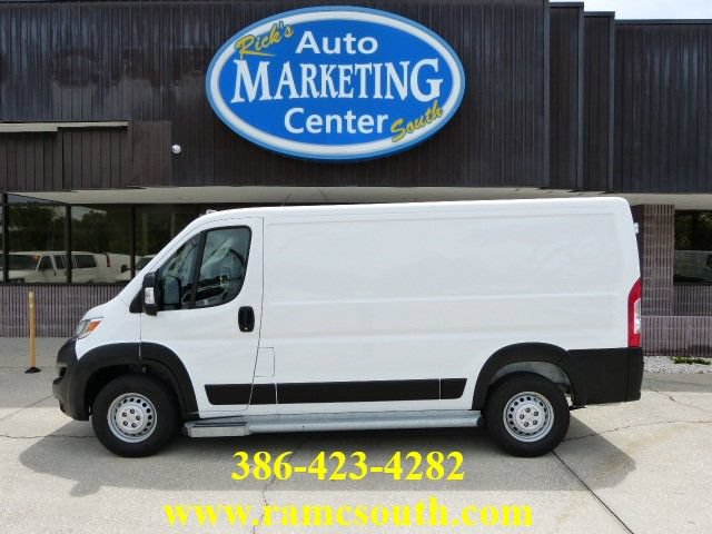 Used 2025 RAM ProMaster 2500 w/ U-Haul Equipment Group FWD image 1