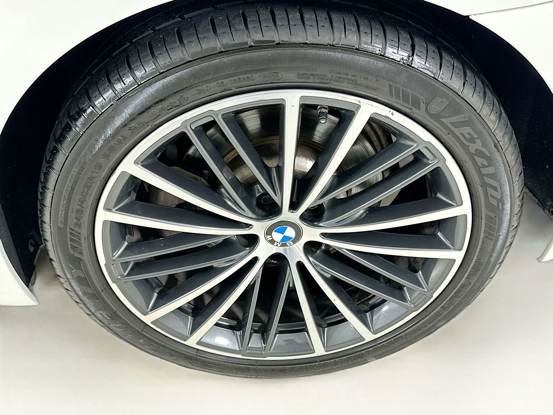 Used 2021 BMW 530i w/ Convenience Package RWD image 34