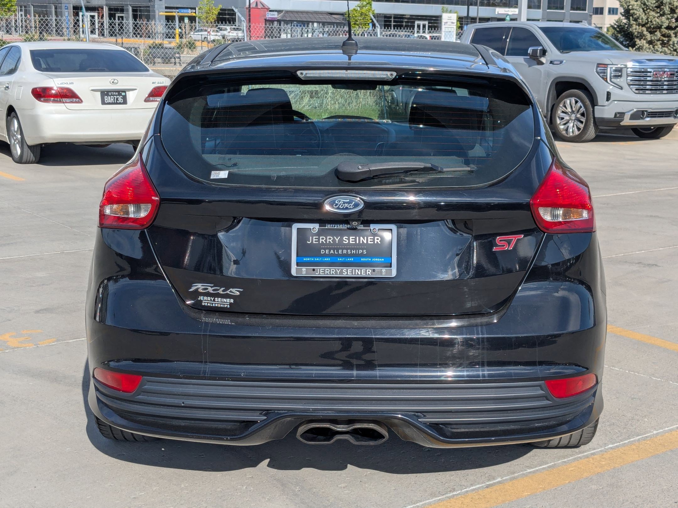 Used 2017 Ford Focus ST image 4