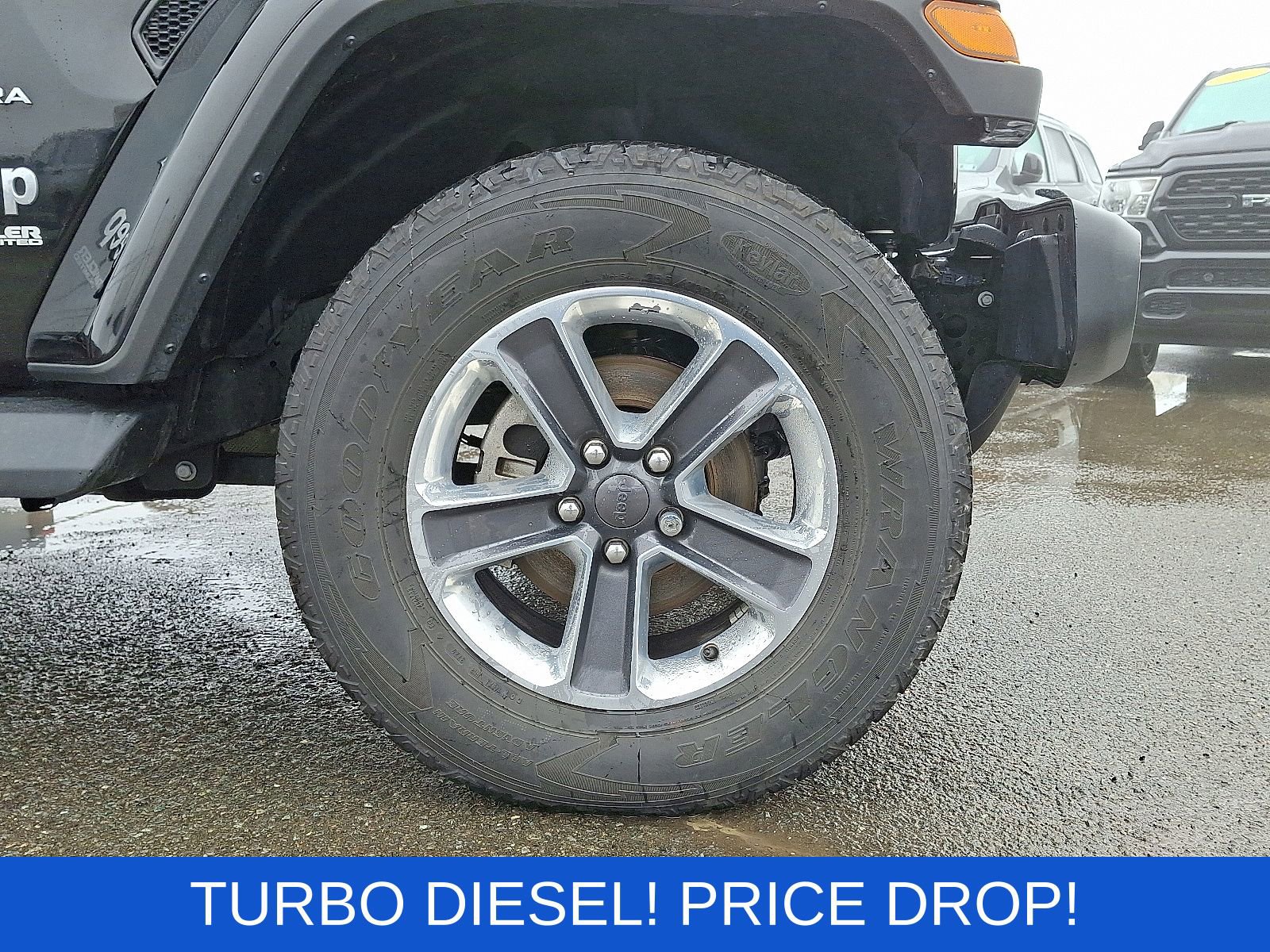 Used 2021 Jeep Wrangler Unlimited Sahara image 9