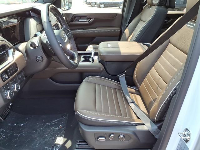 New 2026 GMC Yukon XL Denali Ultimate AWD/4WD image 5