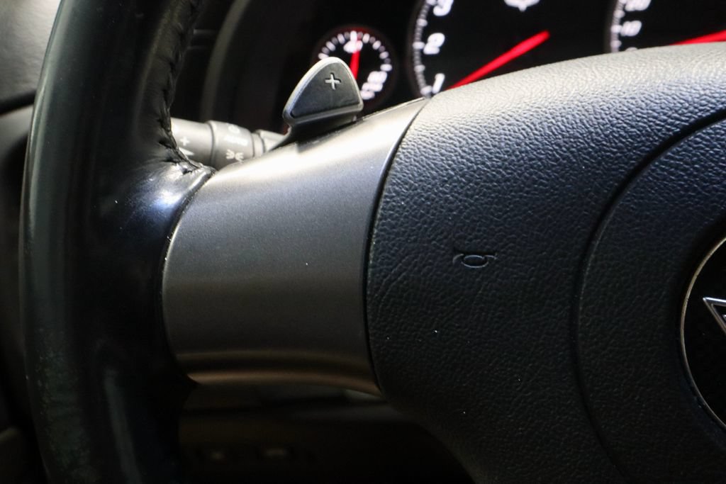 Used 2007 Chevrolet Corvette Coupe w/ Preferred Equipment Group RWD image 22
