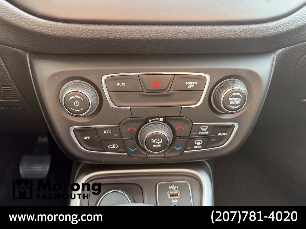 Used 2019 Jeep Compass Latitude w/ Cold Weather Group AWD/4WD image 41