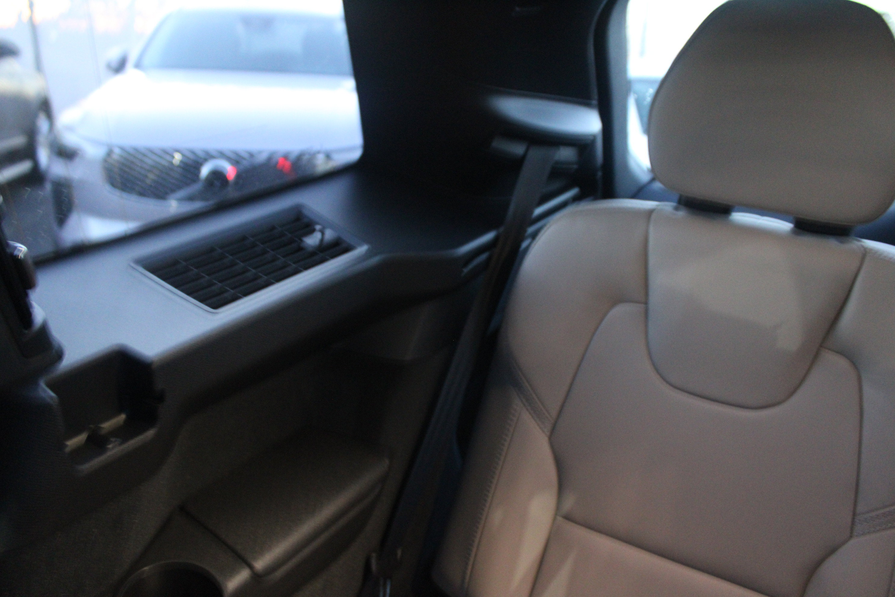 New 2026 Volvo XC90 T8 Ultra w/ Protection Package Premier AWD/4WD image 40
