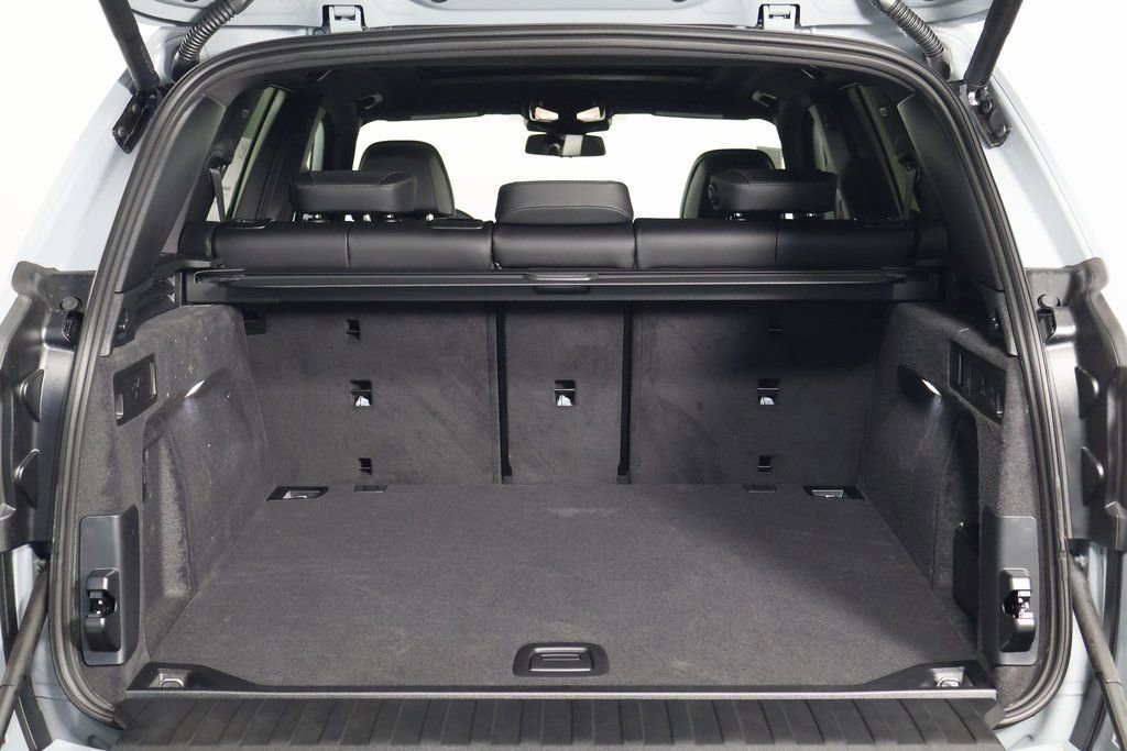 New 2026 BMW X5 xDrive40i w/ M Sport Package image 8