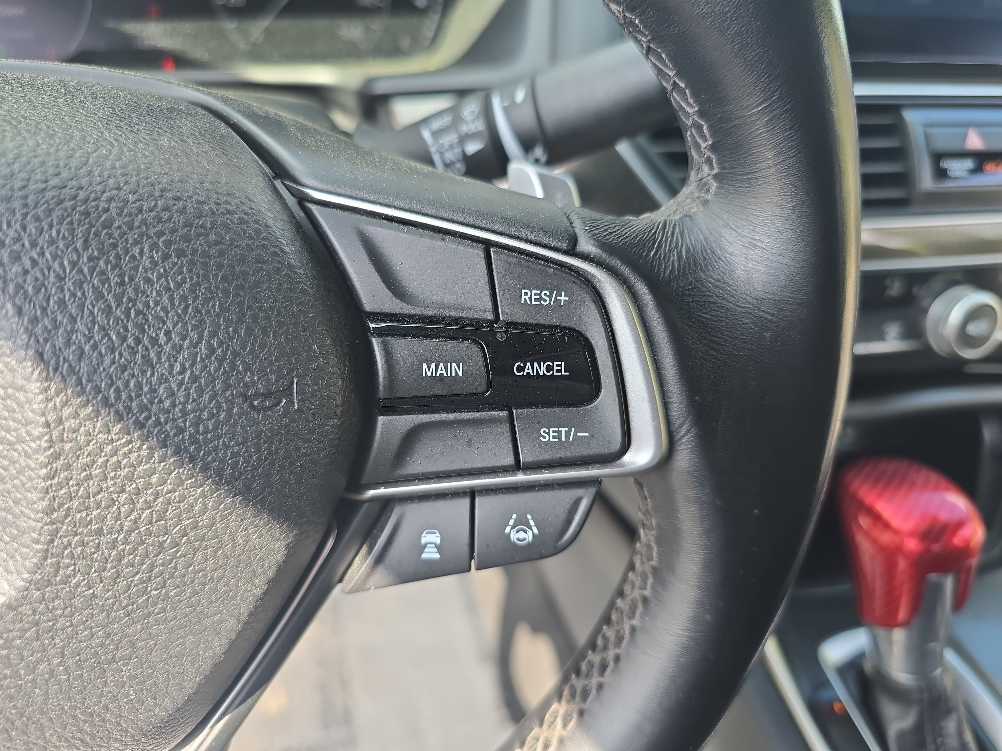 Used 2018 Honda Accord Sport image 18