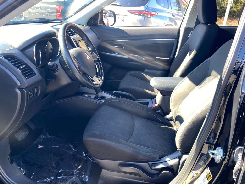 Used 2020 Mitsubishi Outlander Sport SE image 6