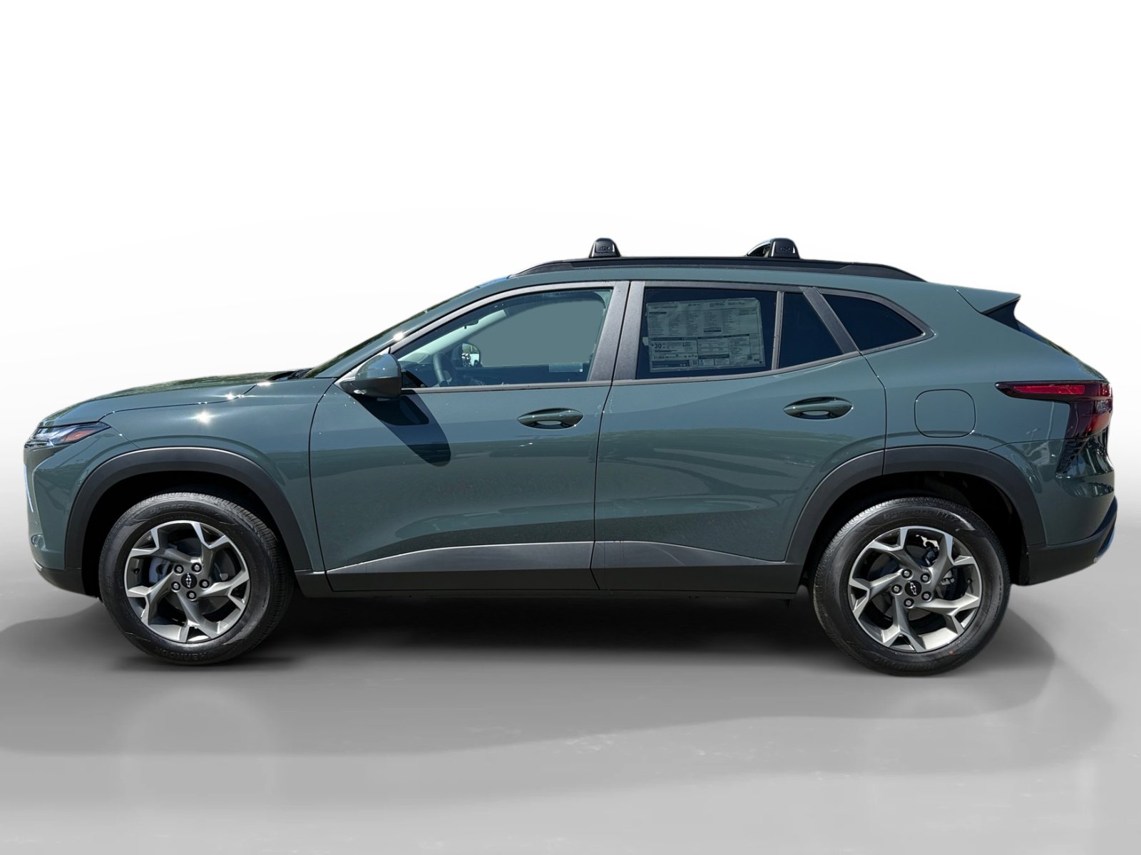 New 2026 Chevrolet Trax LT w/ Driver Confidence Package FWD image 2
