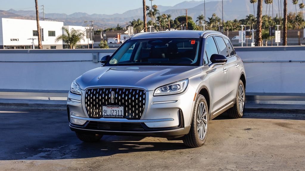 Used 2024 Lincoln Corsair Reserve w/ Equipment Group 201A image 4