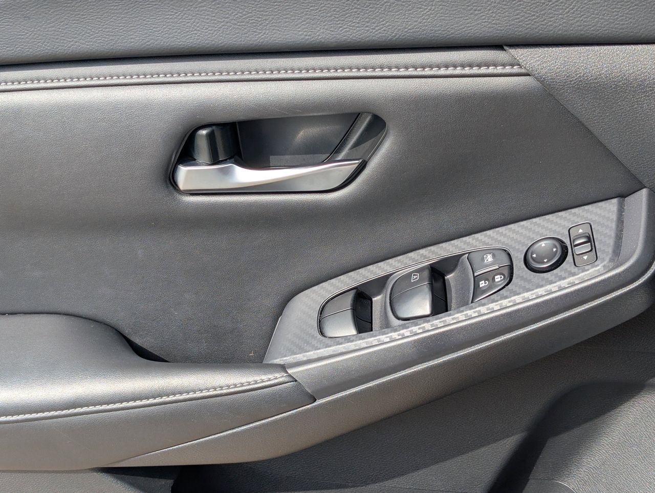 Certified 2023 Nissan Sentra SV FWD image 25