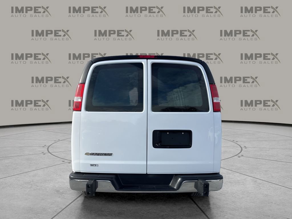 Used 2023 Chevrolet Express 2500 Work Van w/ Driver Convenience Package image 4