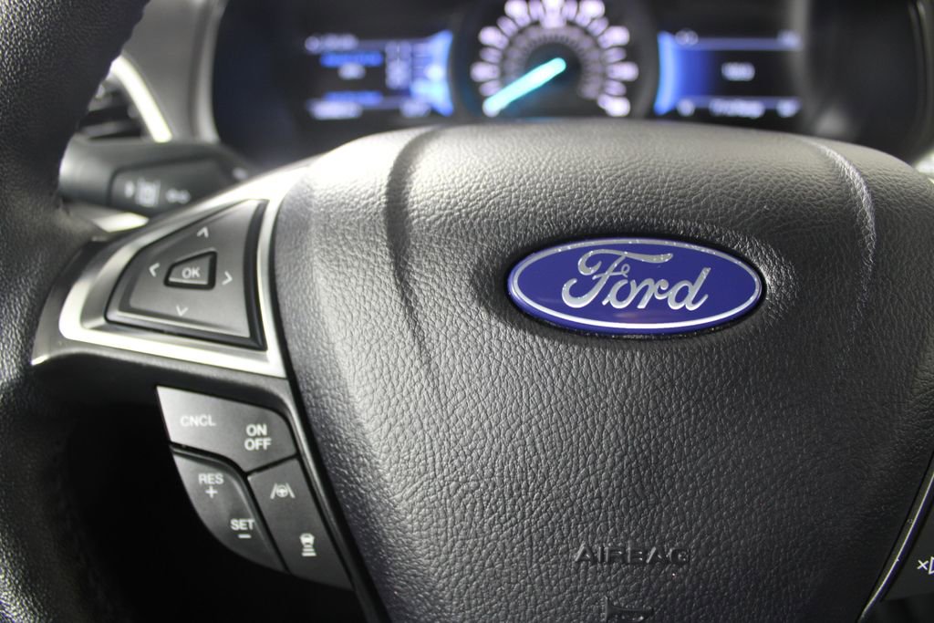 Certified 2024 Ford Edge SEL image 18