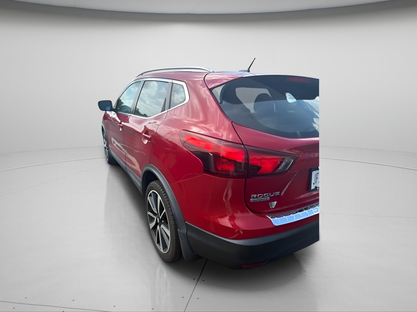Used 2017 Nissan Rogue Sport SL w/ SL Premium Package AWD/4WD image 13