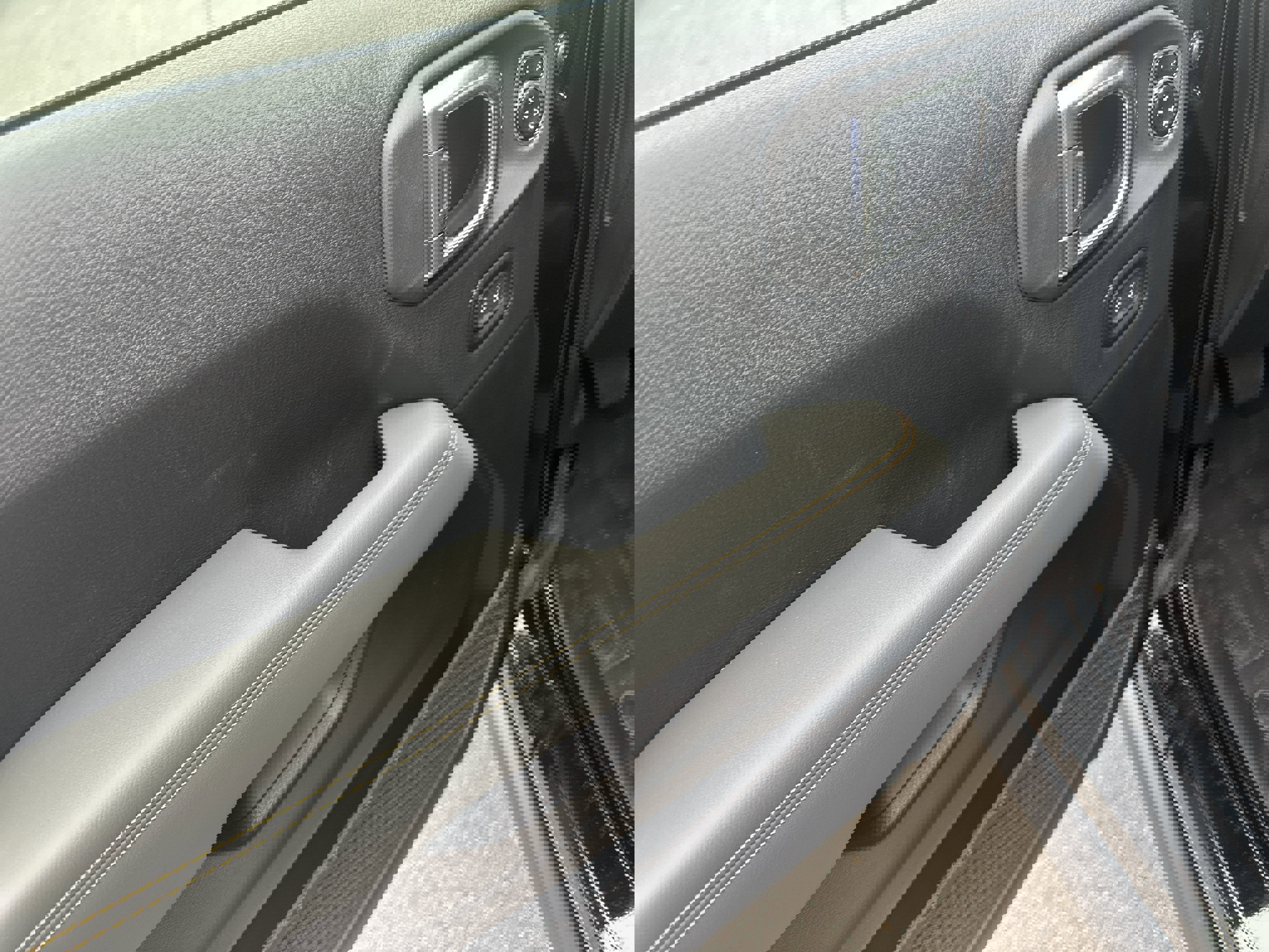 New 2025 Jeep Gladiator Mojave image 13