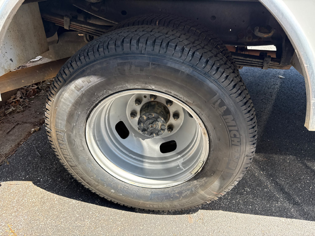 Used 2024 Ford F350 XL AWD/4WD image 17