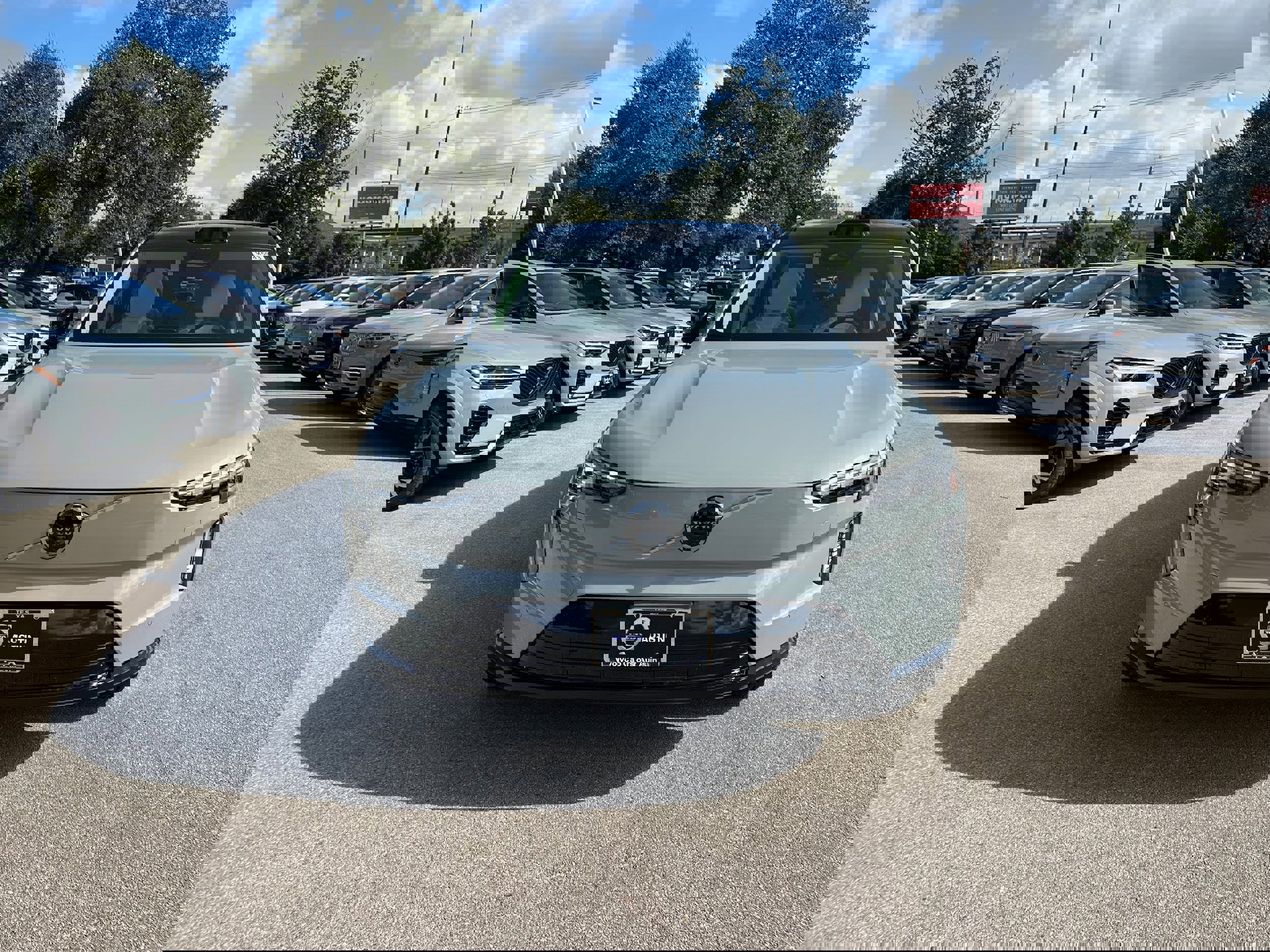 New 2025 Volvo EX90 Plus image 6