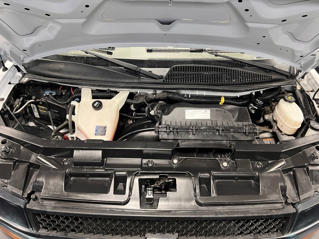 Used 2021 Chevrolet Express 2500 w/ Driver Convenience Package image 8