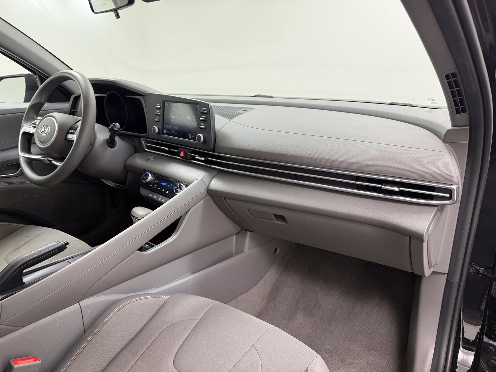 Used 2021 Hyundai Elantra SEL FWD image 24