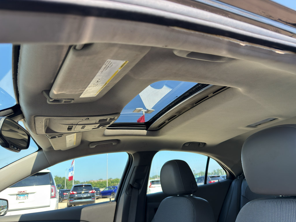 Used 2015 Chevrolet Malibu LT w/ Power Convenience Package FWD image 11