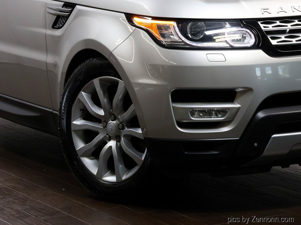 Used 2015 Land Rover Range Rover Sport HSE AWD/4WD image 3