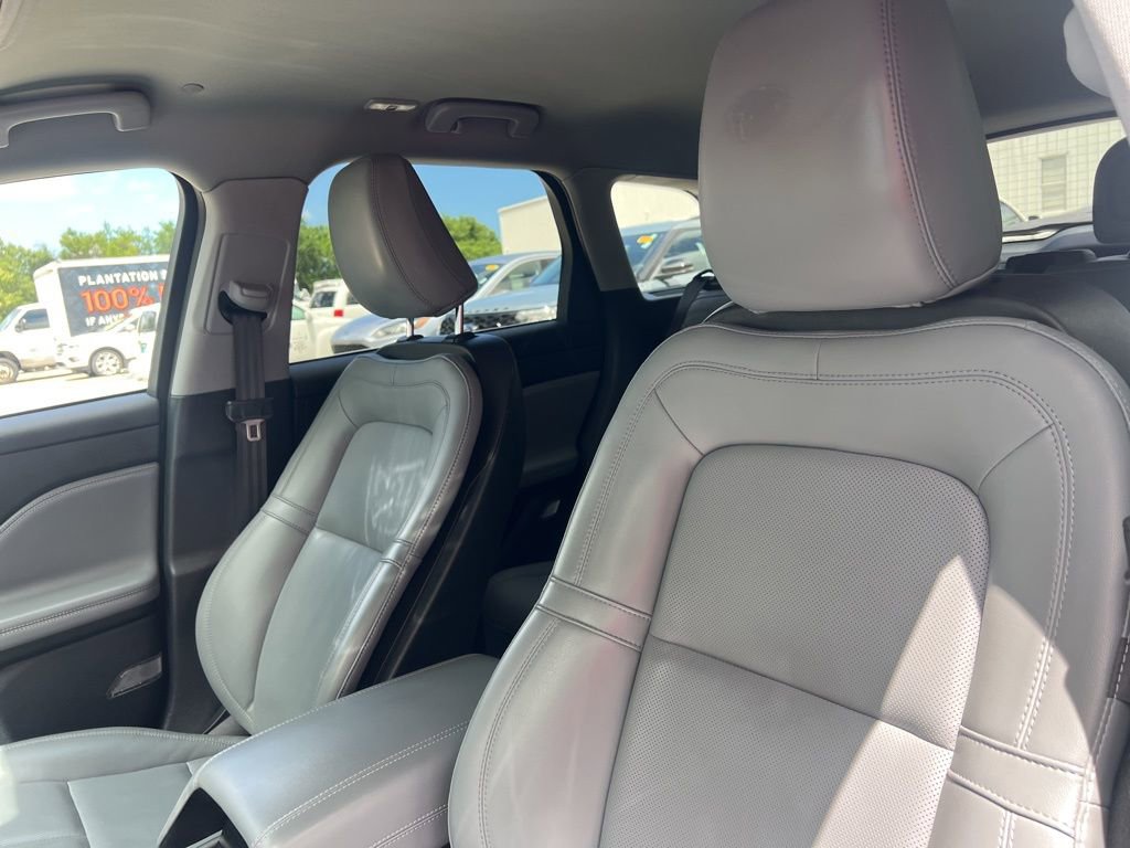 Used 2022 Lincoln Corsair FWD w/ Equipment Group 101A image 10