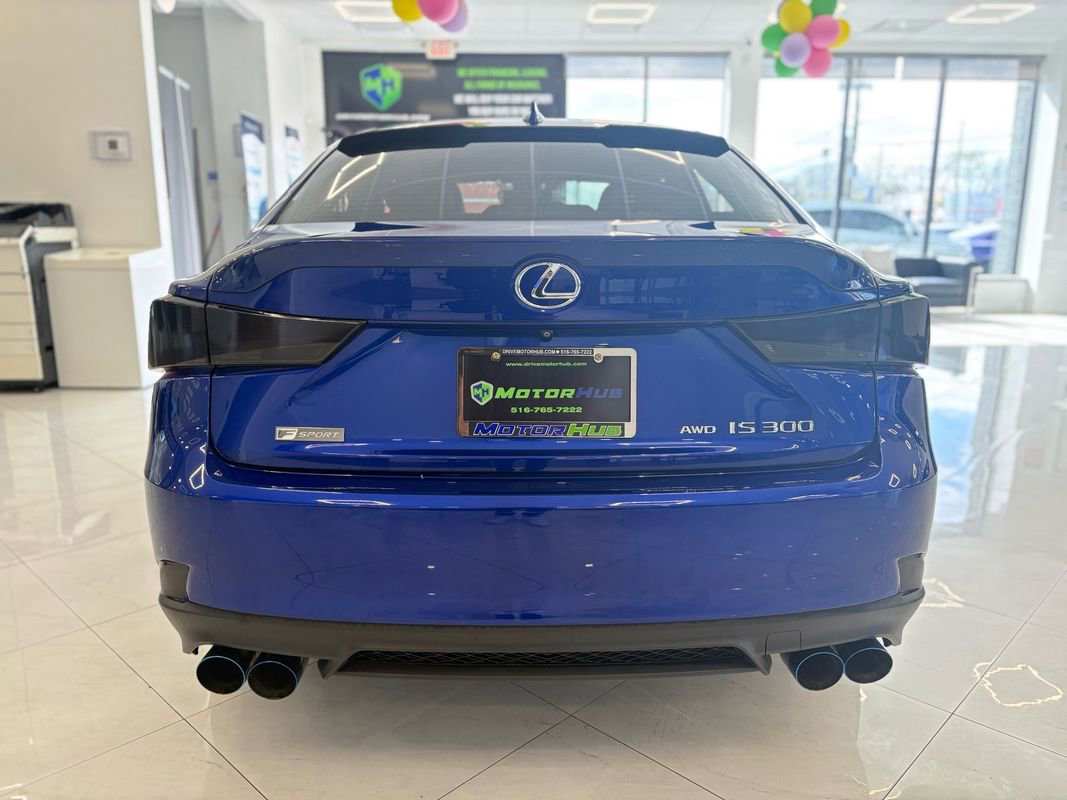 Used 2019 Lexus IS 300 F Sport w/ F Sport Package image 11