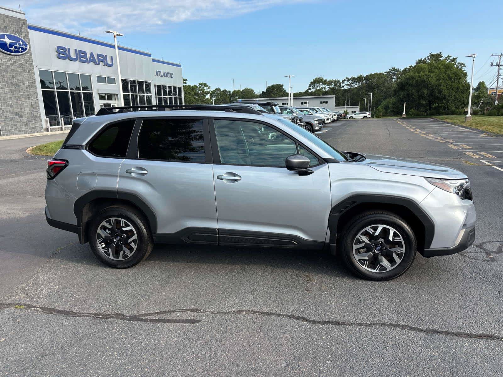 Used 2026 Subaru Forester Premium AWD/4WD image 2