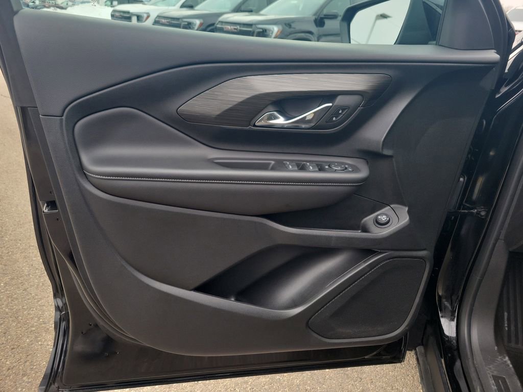 Used 2023 GMC Terrain SLE w/ Driver Convenience Package image 19