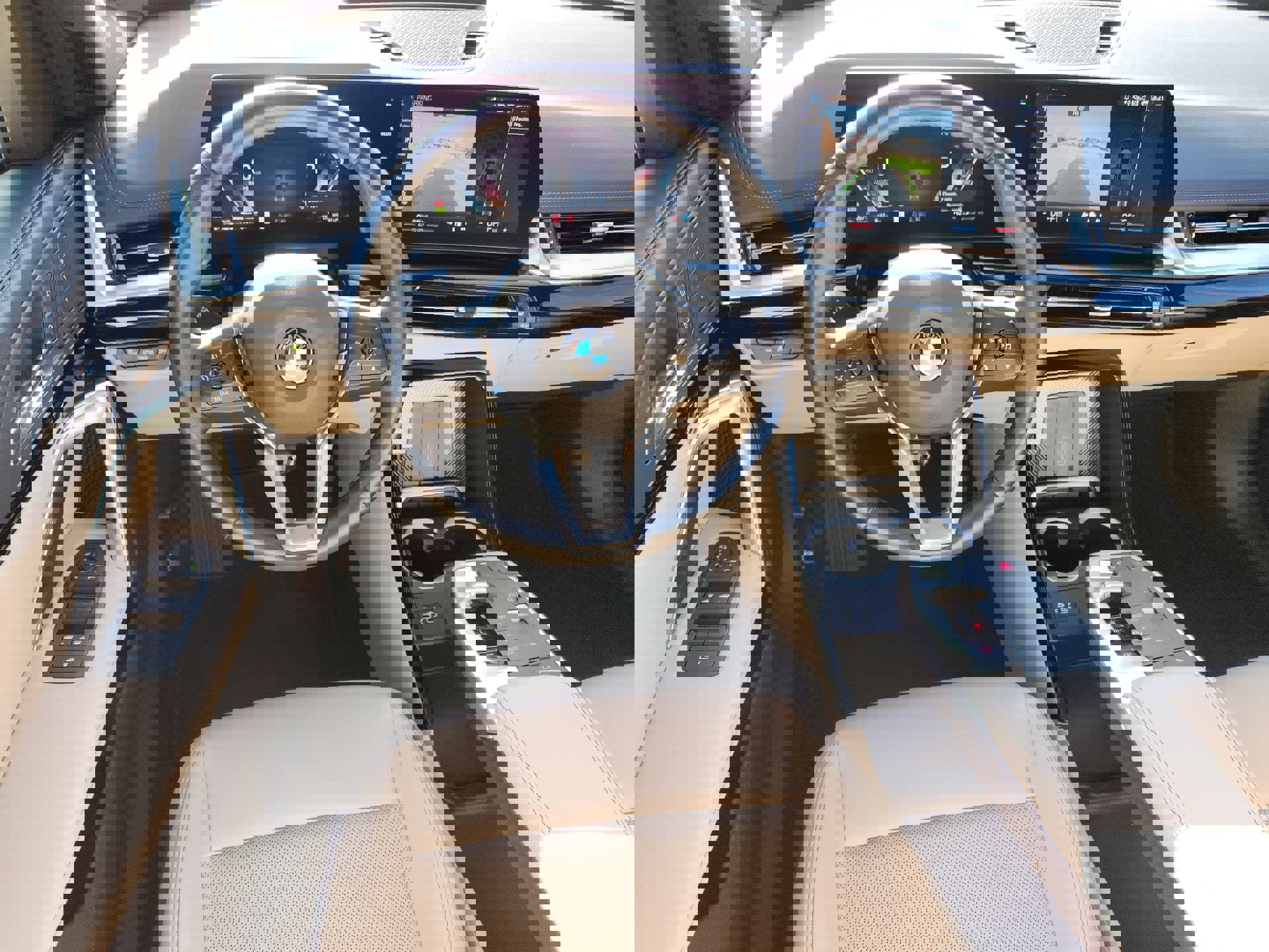 Certified 2025 BMW X1 xDrive28i image 14