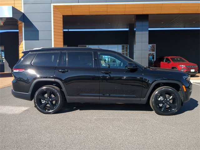 New 2025 Jeep Grand Cherokee L Limited w/ Luxury Tech Group II image 3