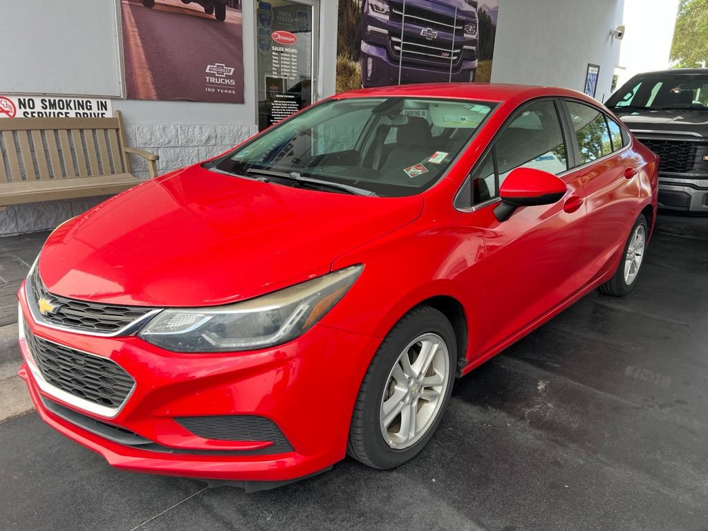 Used 2016 Chevrolet Cruze LT FWD image 1