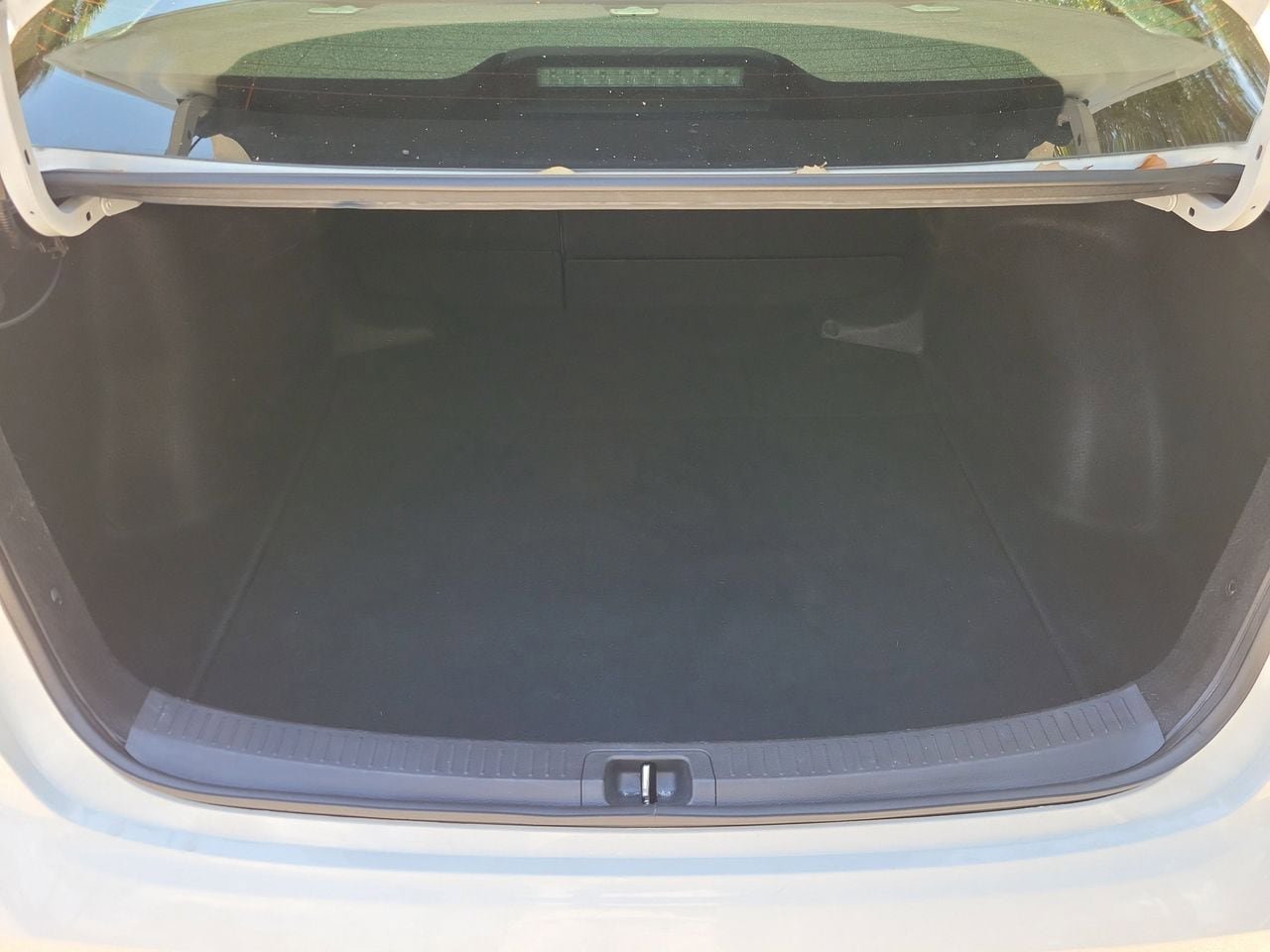 Used 2023 Toyota Corolla LE FWD image 8