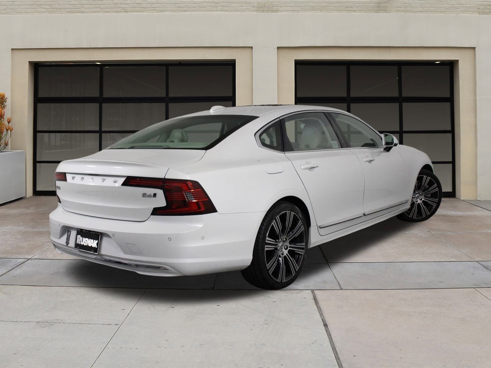 Certified 2023 Volvo S90 B6 Ultimate image 4