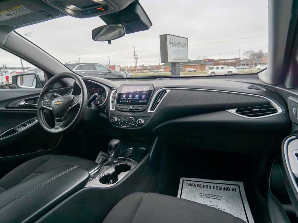 Used 2024 Chevrolet Malibu LT image 14