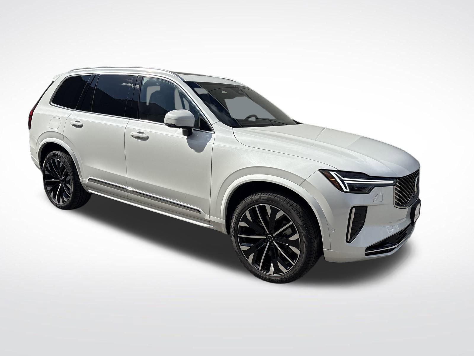 New 2026 Volvo XC90 B6 Plus w/ Protection Package Premier image 7