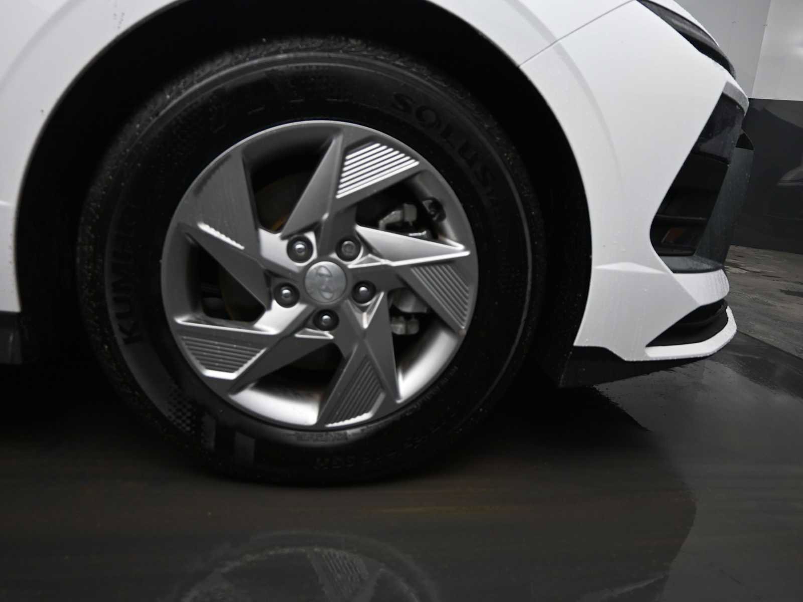 Certified 2025 Hyundai Sonata SE image 10