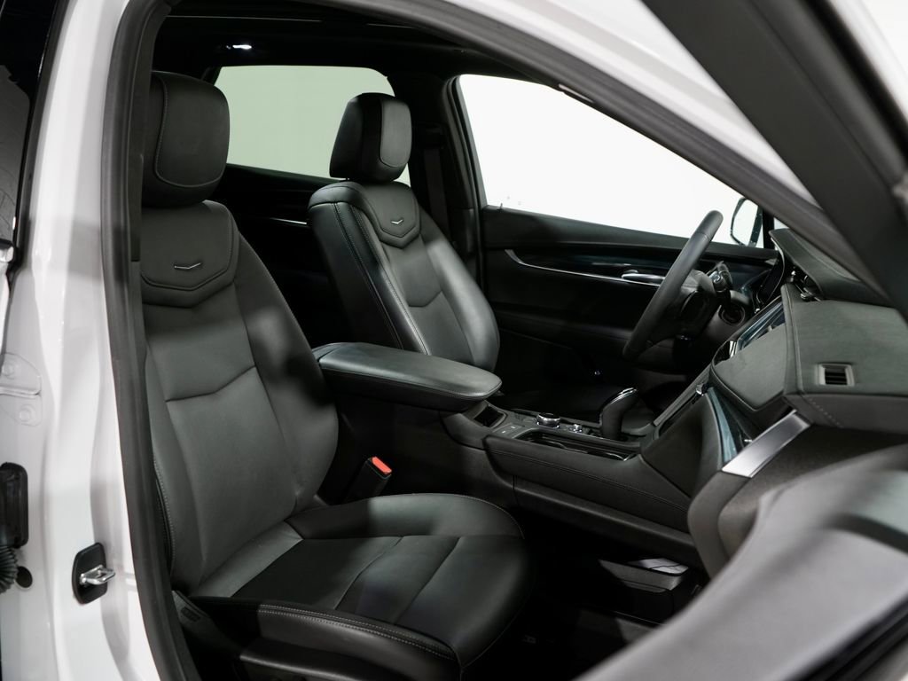 Used 2024 Cadillac XT5 Premium Luxury image 25
