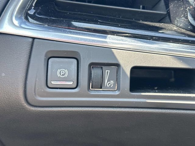Used 2024 Cadillac XT6 Premium Luxury w/ LPO, Floor Liner Package AWD/4WD image 27