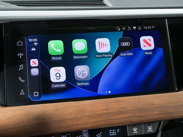 Used 2023 Audi e-tron GT Prestige w/ Prestige Package image 16