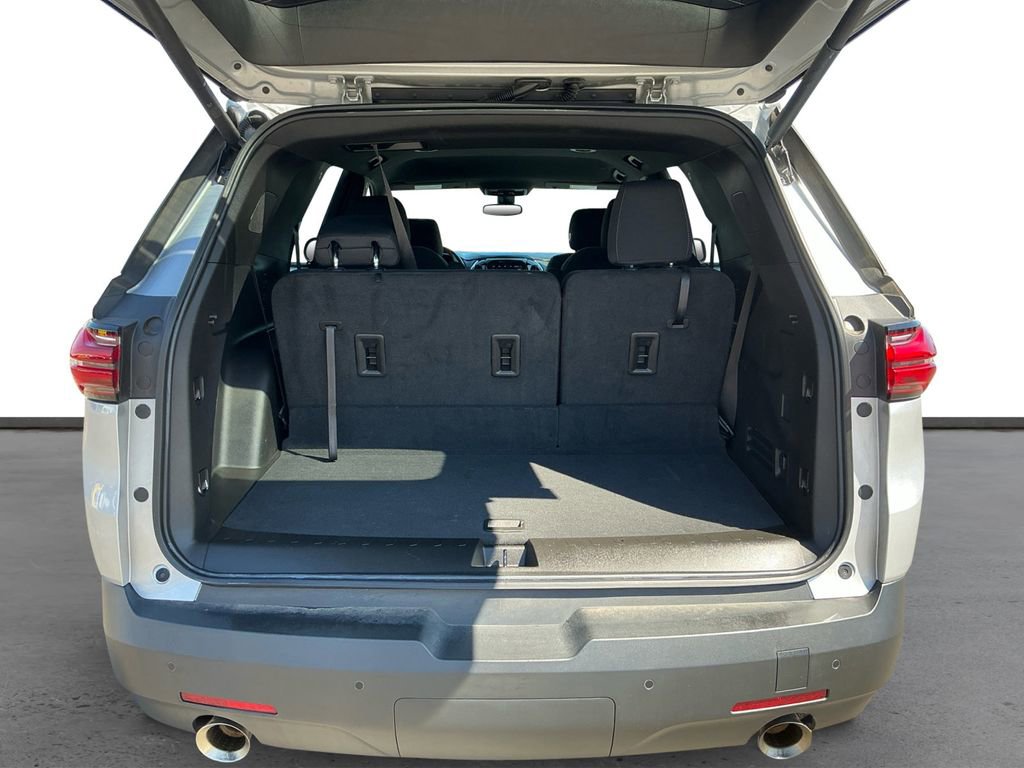 Used 2022 Chevrolet Traverse LT image 24
