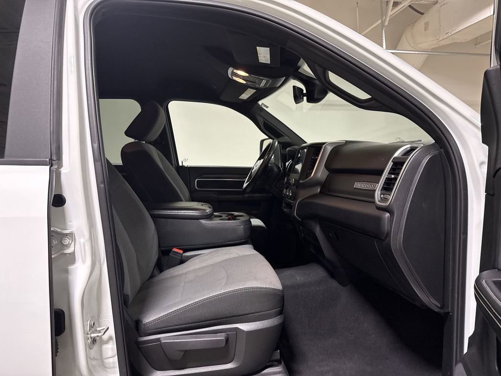 Used 2024 RAM 3500 Big Horn image 21