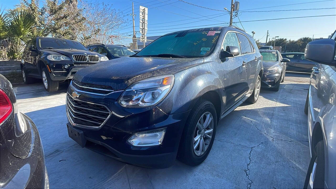 Used 2017 Chevrolet Equinox LT w/ Convenience Package AWD/4WD image 2
