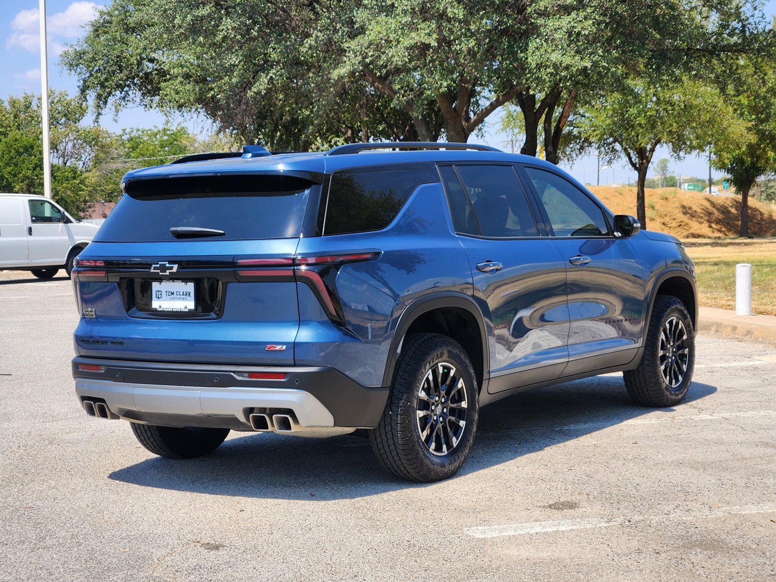 Used 2026 Chevrolet Traverse Z71 AWD/4WD image 5