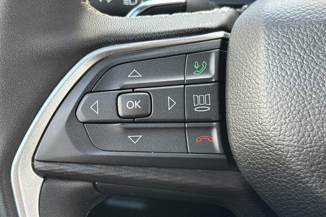 Used 2024 Jeep Grand Cherokee L Altitude AWD/4WD image 38