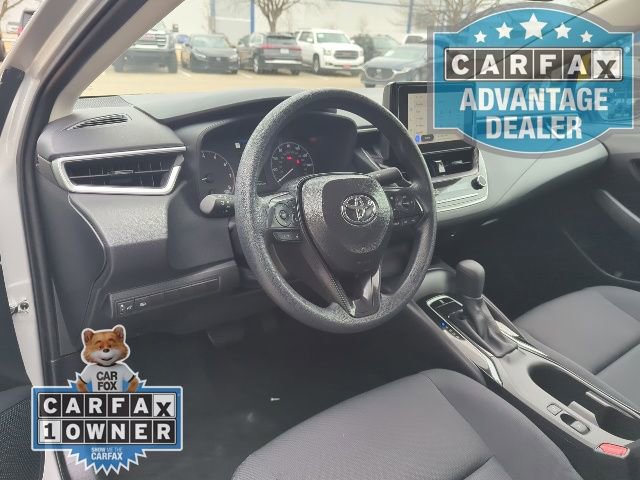 Used 2025 Toyota Corolla LE image 4