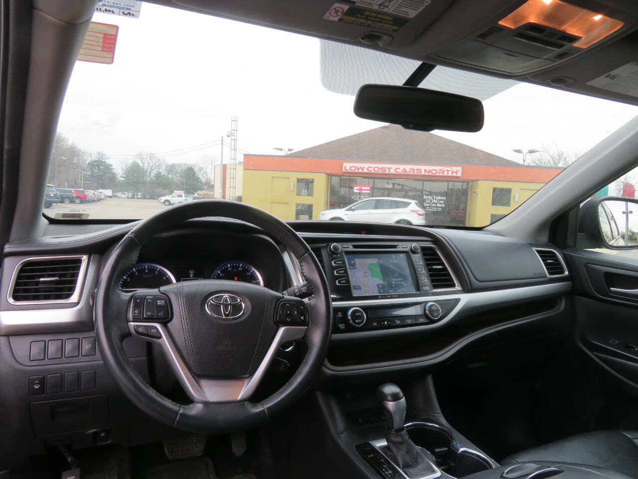 Used 2016 Toyota Highlander XLE image 7