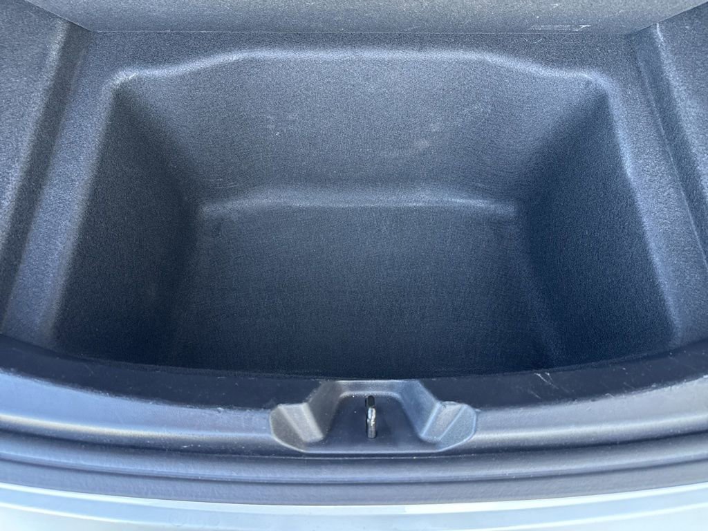 Used 2021 Tesla Model 3 Performance image 31