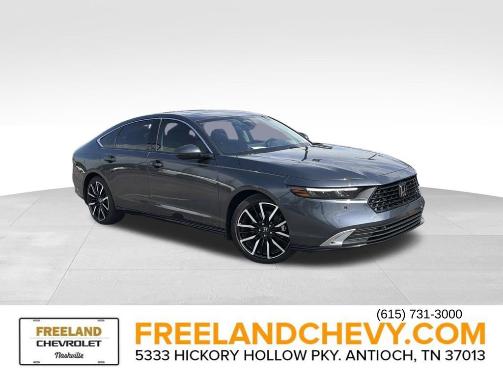 Used 2025 Honda Accord Touring image 1