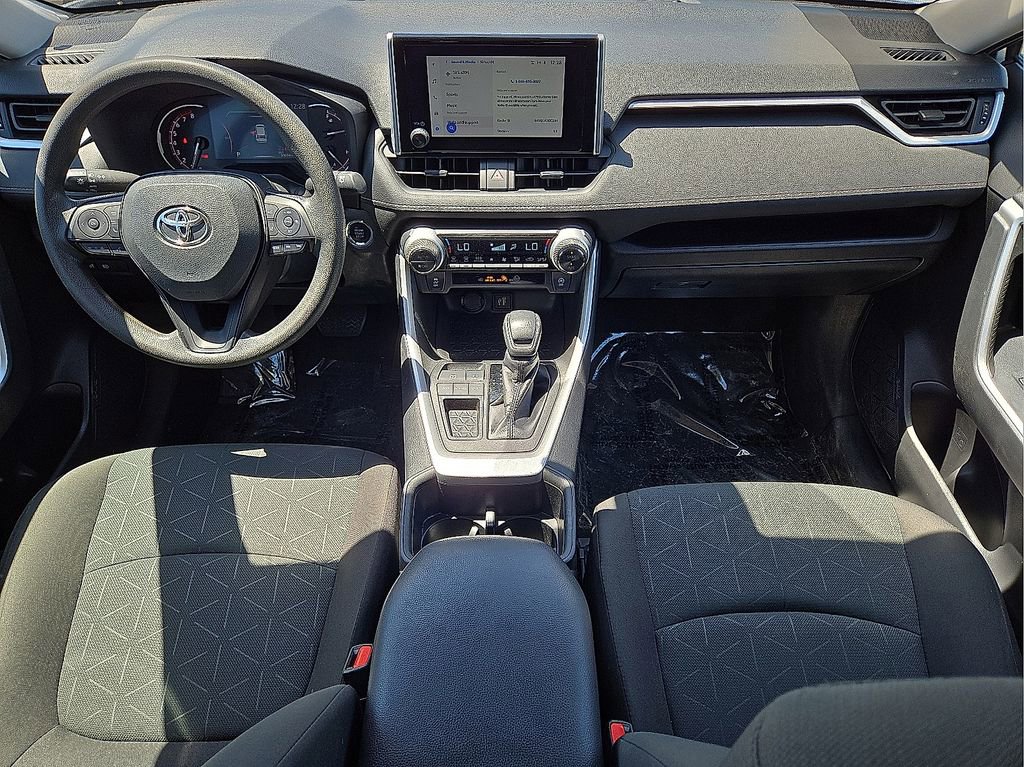 Used 2023 Toyota RAV4 XLE image 17